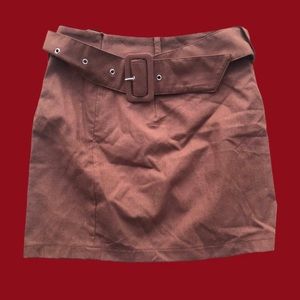 Beautiful square brown skirt with adjustable belt